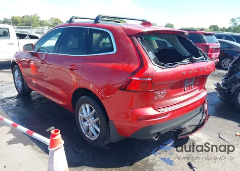 2021 Volvo Xc60 T5 Momentum z USA, uszkodzony, nr VIN YV4102RK1M1738035